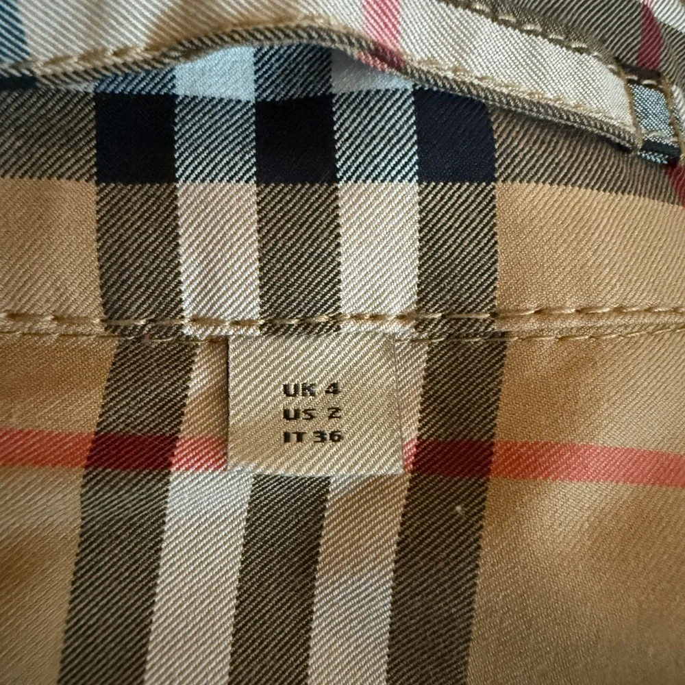 Burberry Beige Checkered Coat with Black and Red Accents NO BELT - Picture 6 of 6